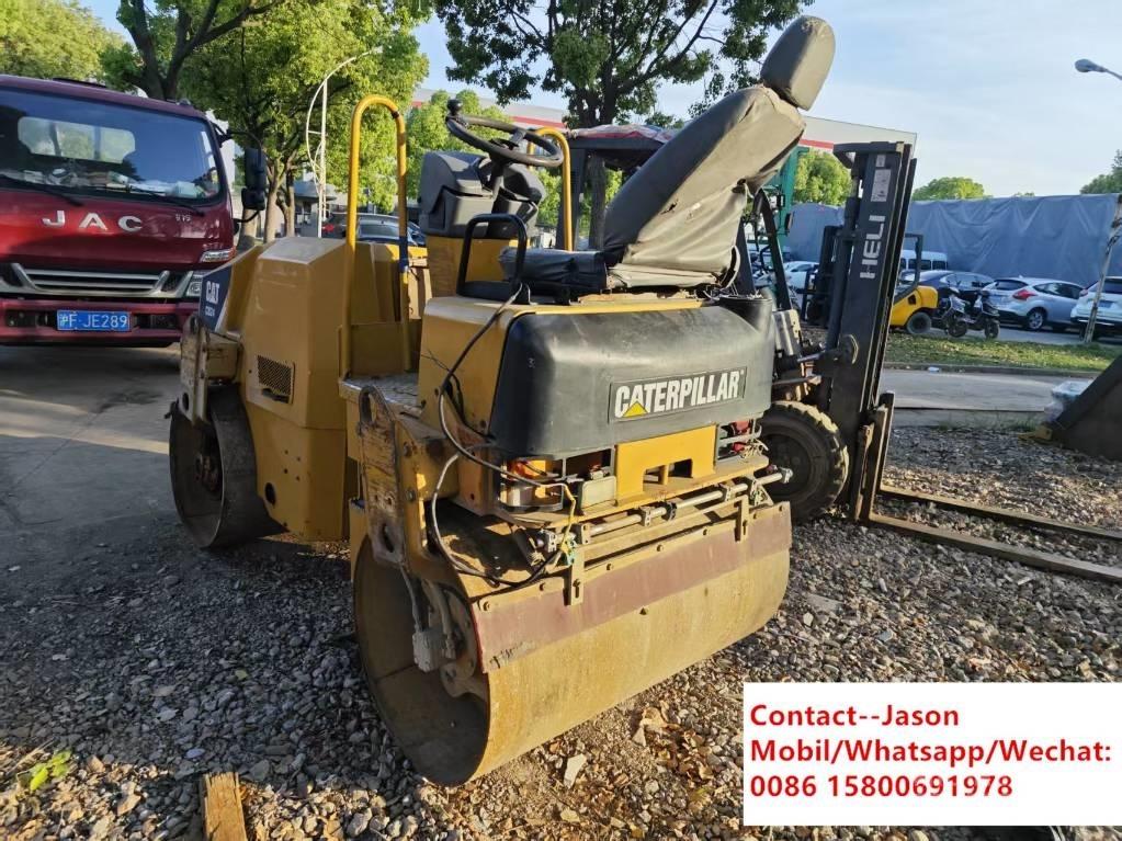 CAT CB 24 Tandem Valser