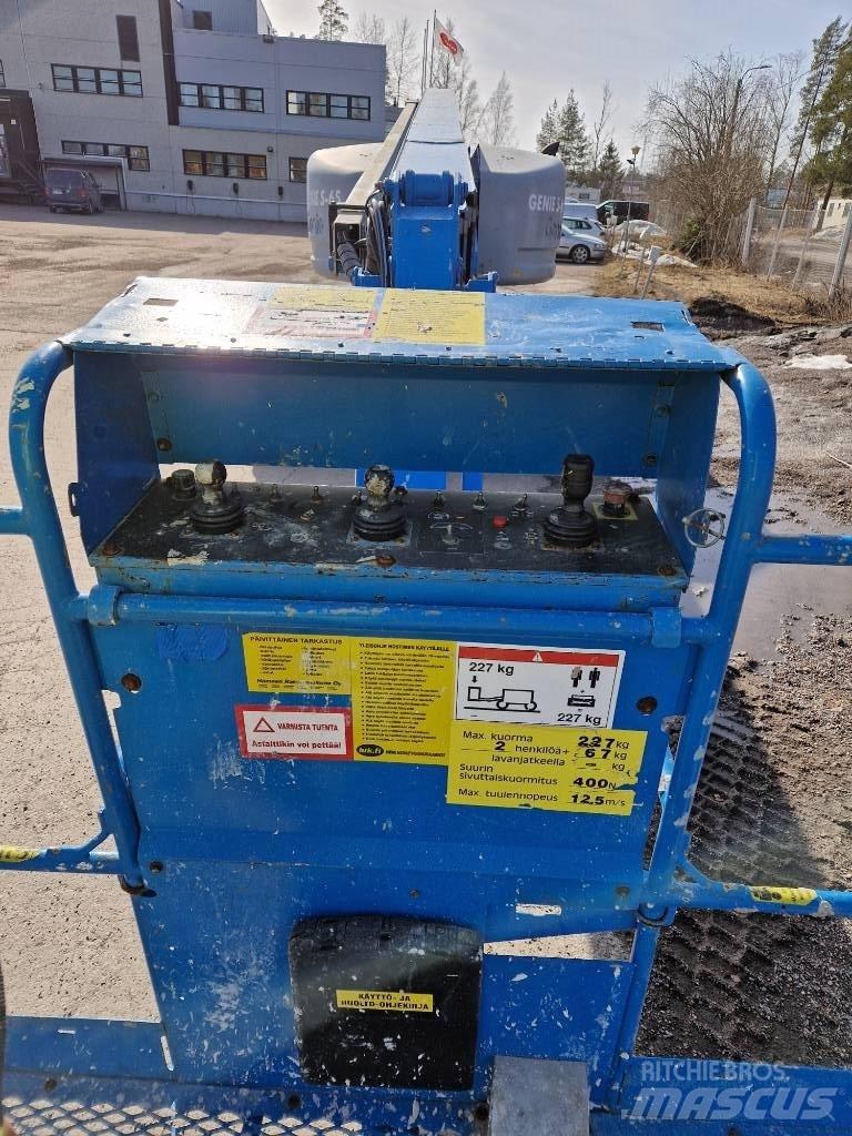 Genie S 65 Teleskop bomlifter