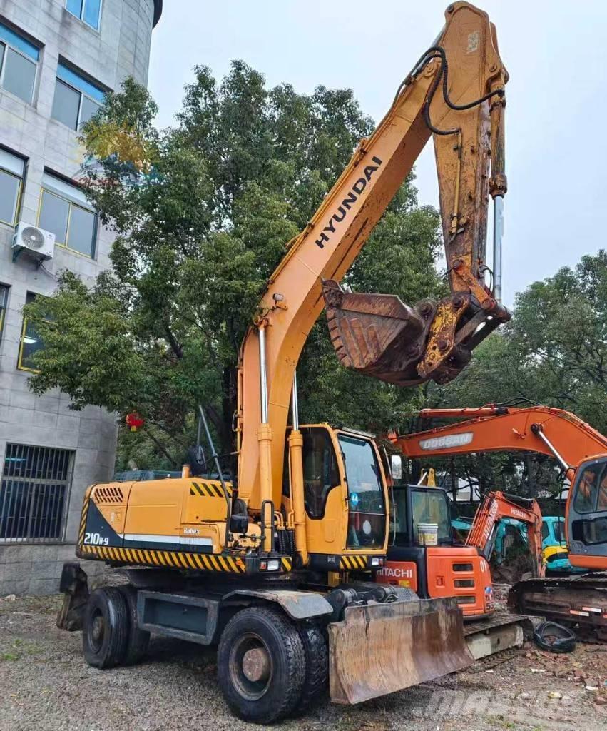 Hyundai r210w-9 Hjulgravere