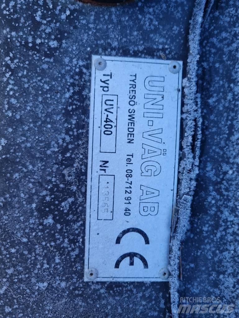 Uni-väg UV-400 Tråkkemaskiner