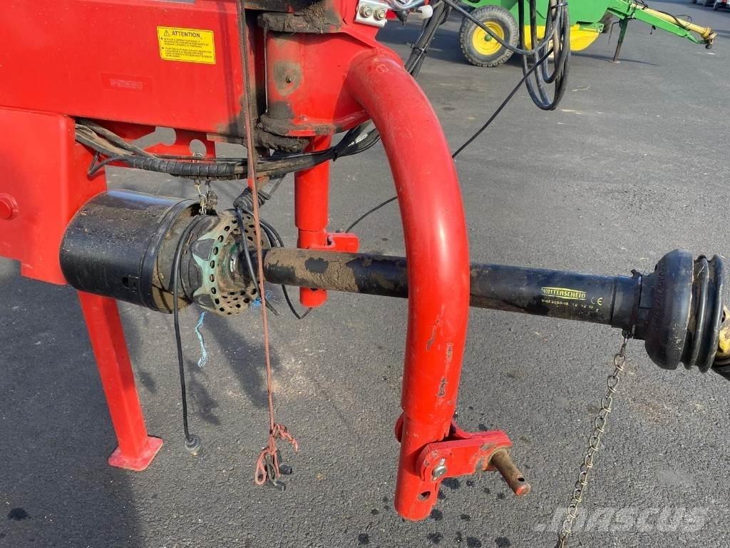 Kverneland 9476C Svanser