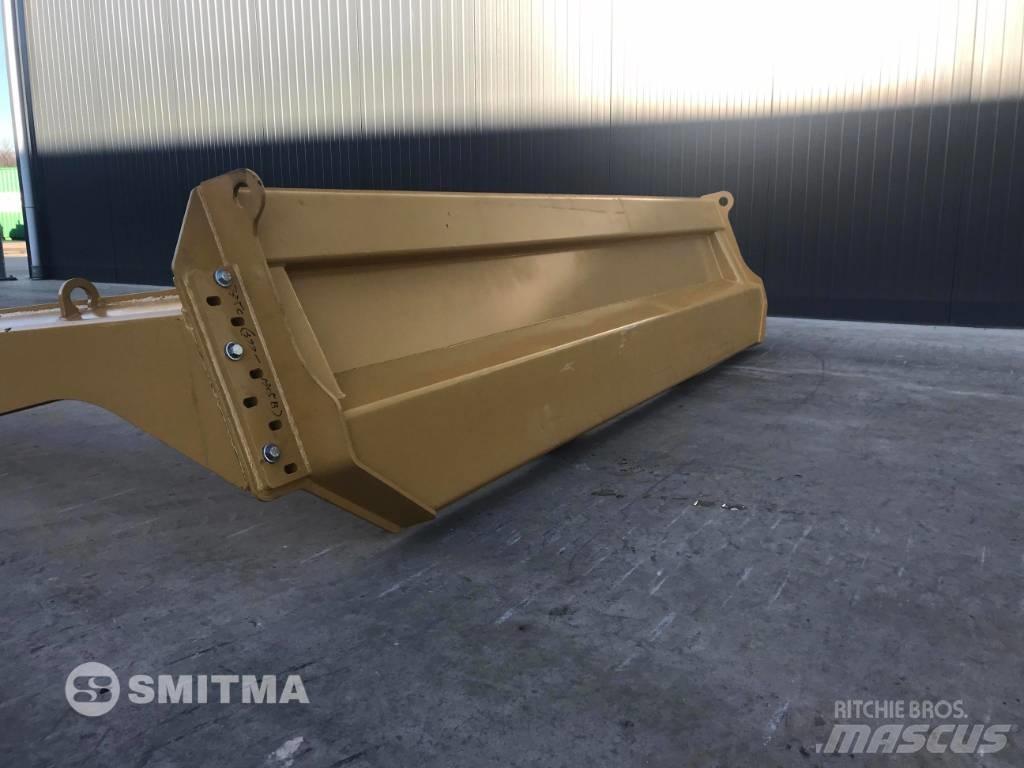 CAT 735C Baklemmer