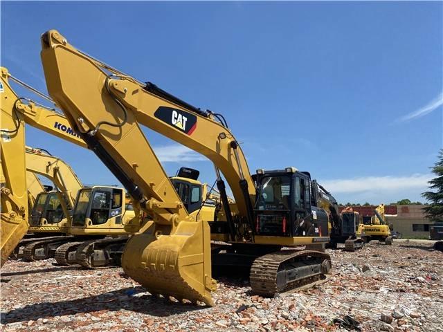 CAT 326D Beltegraver