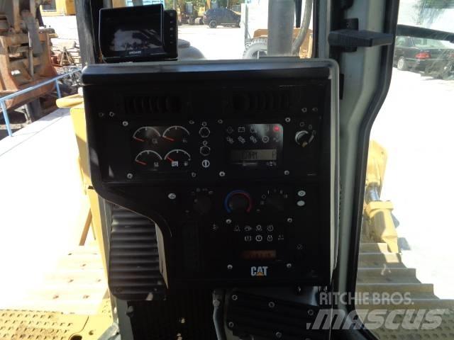 CAT D 6 R XL III Dozere Beltegående