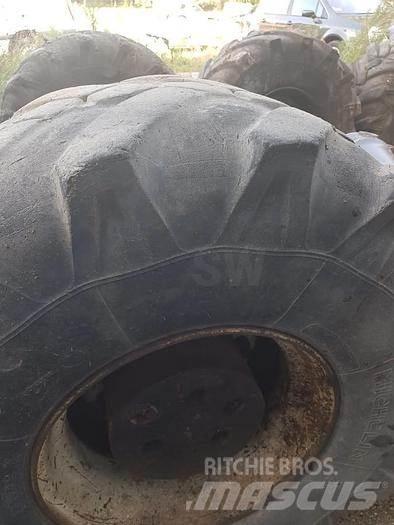 Michelin 18R19.5XF Dekk, hjul og felger
