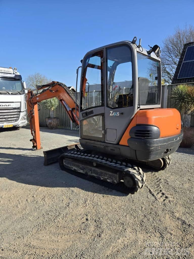 Hitachi ZX 30 Minigravere <7t
