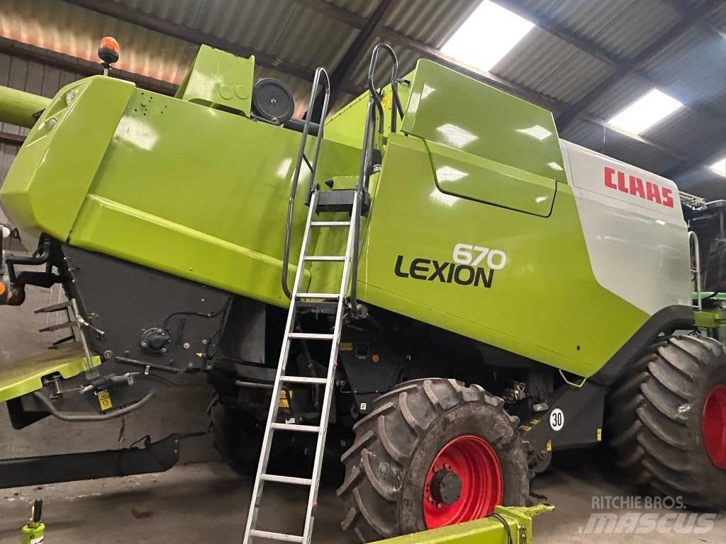 CLAAS Lexion 670 Skurtreskere