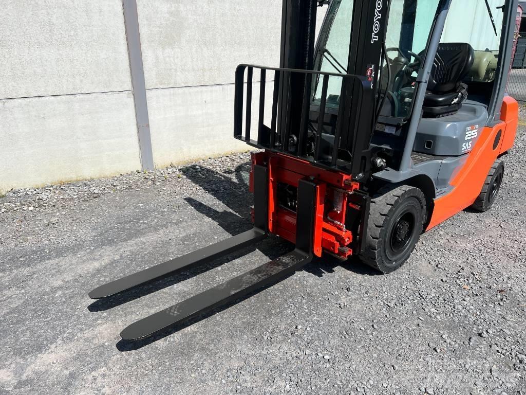 Toyota 02-8FGF25 Propan trucker