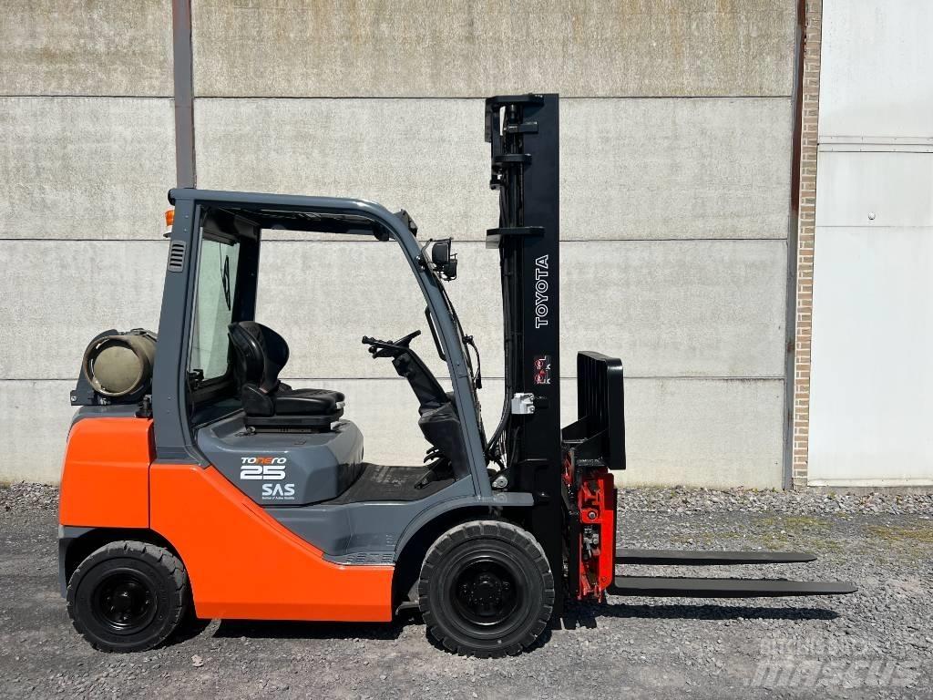 Toyota 02-8FGF25 Propan trucker