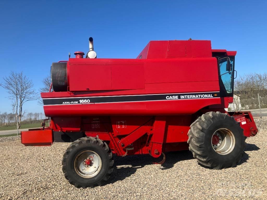 Case IH 1660 Skurtreskere