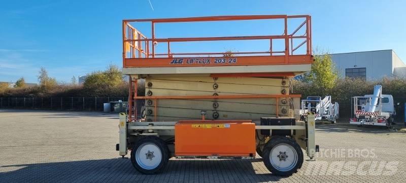 JLG 203-24 Sakselifter