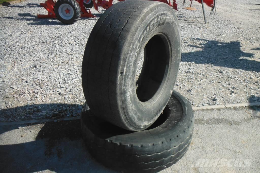 Michelin 385/65R22.5 Dekk, hjul og felger