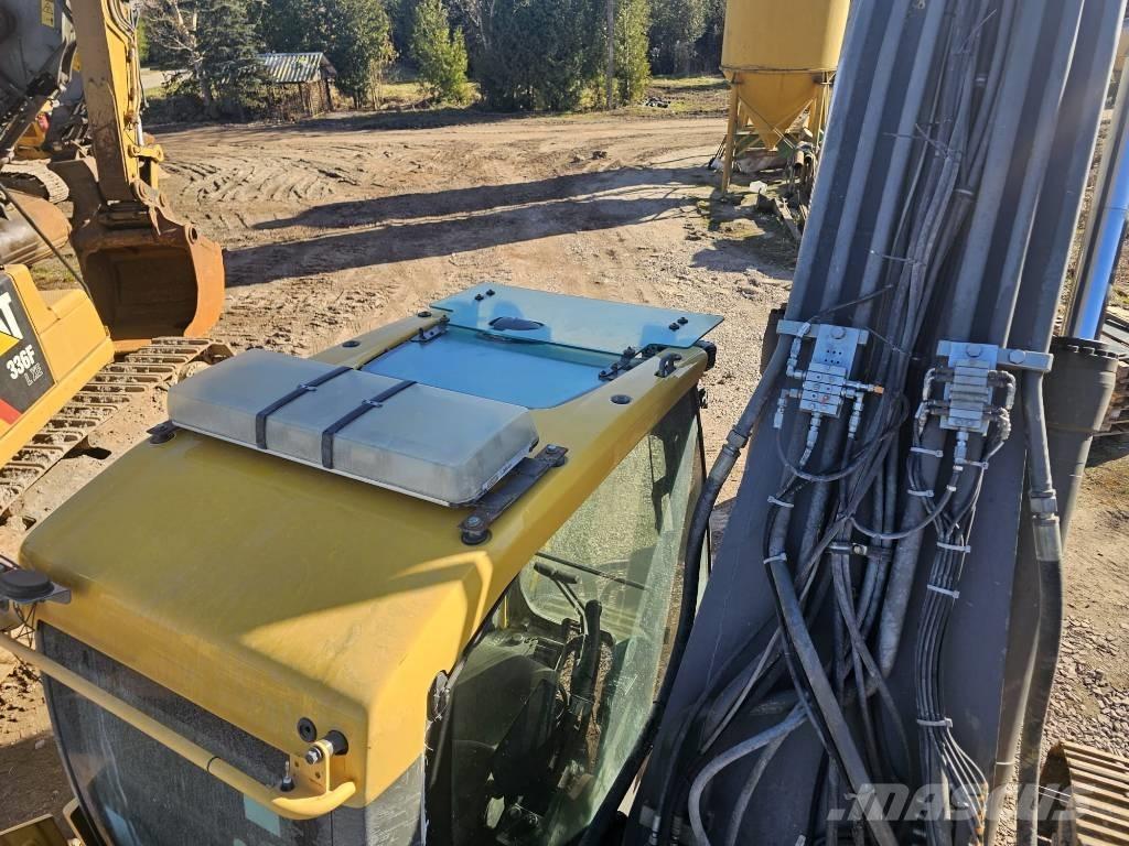 Volvo EC 300 EL Beltegraver