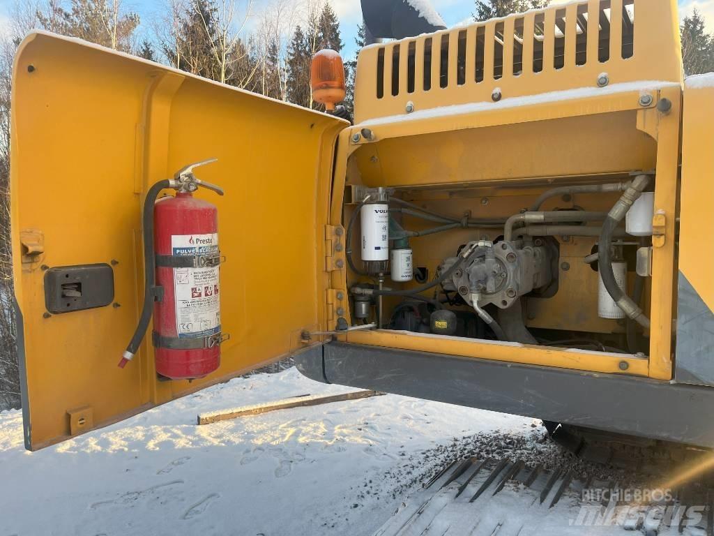 Volvo EC 250 D L Beltegraver