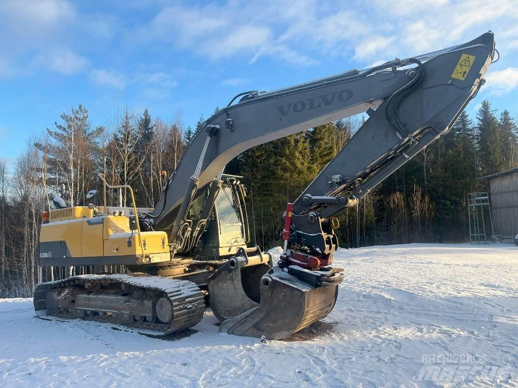 Volvo EC 250 D L Beltegraver