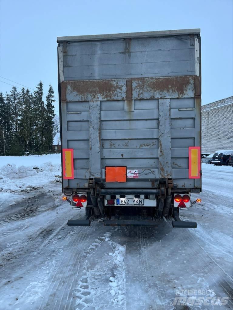Krone Madel SD Gardintrailer