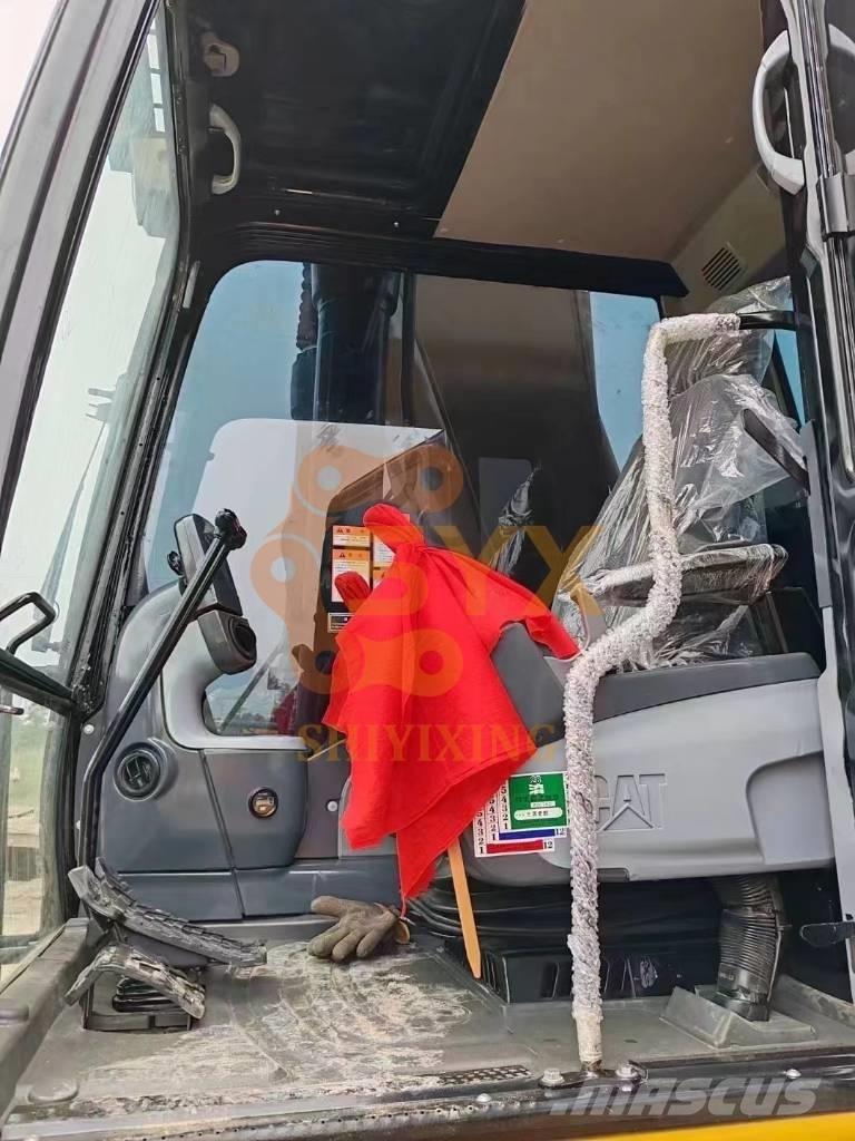 CAT 330D Beltegraver