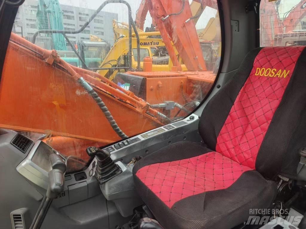 Doosan DX 140 Beltegraver