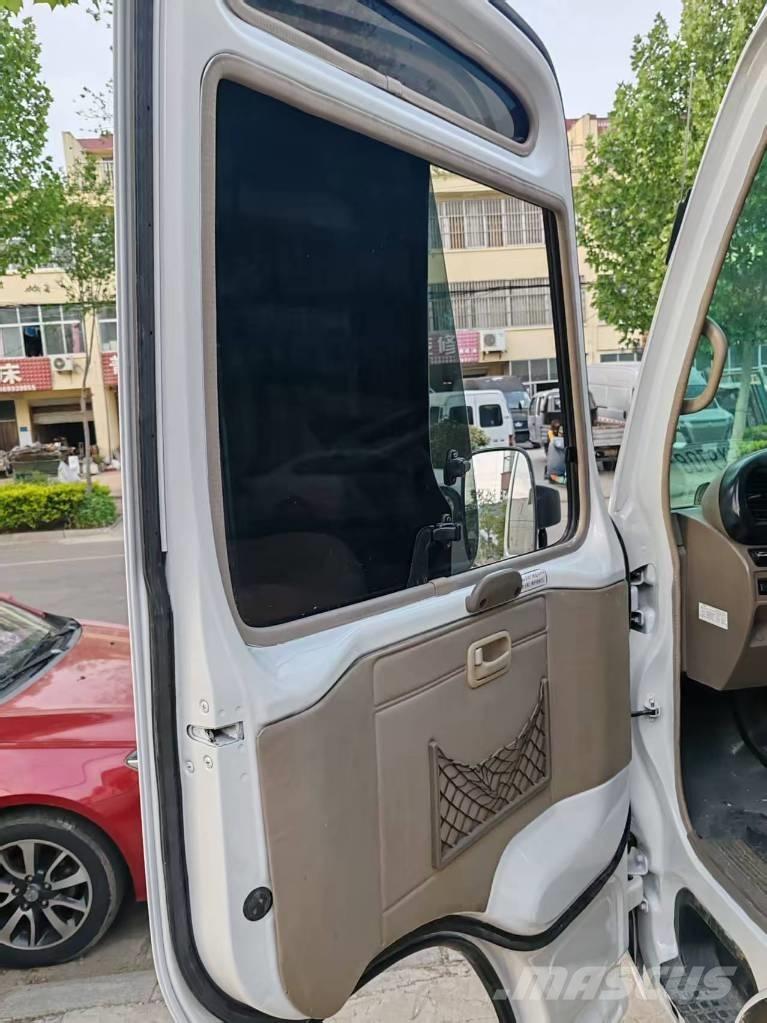 Toyota Coaster Intercity busser