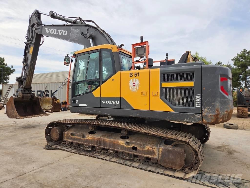 Volvo EC 220 E Beltegraver