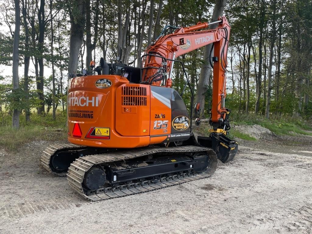 Hitachi ZX 135 US-7 Beltegraver