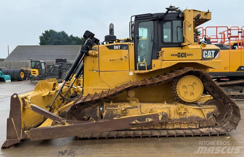 CAT D6T Dozere Beltegående