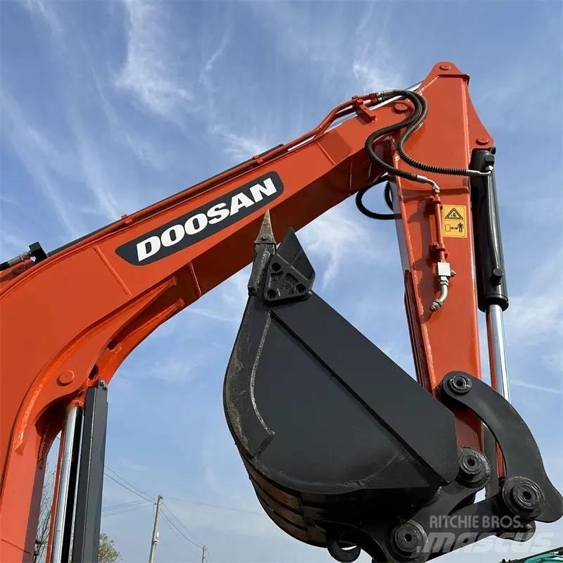 Doosan DX 60 Beltegraver