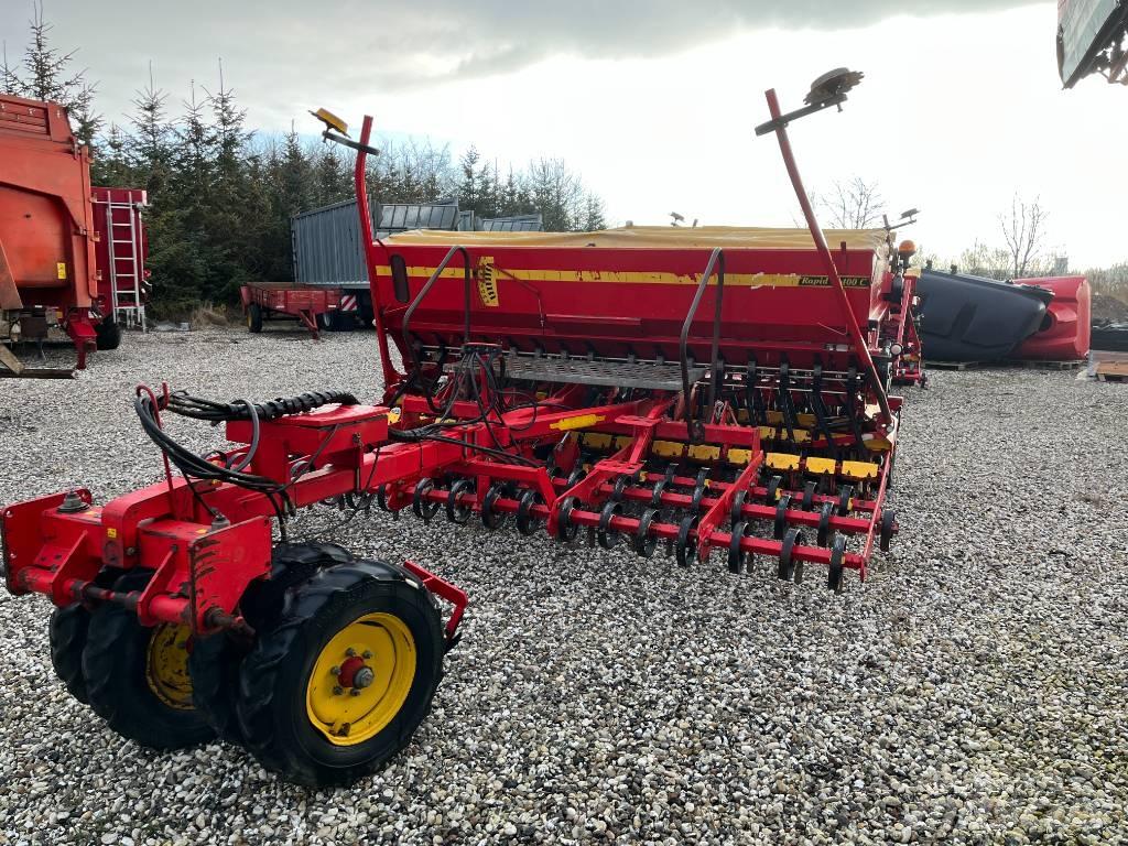 Väderstad Rapid400C Kombinerte såmaskiner