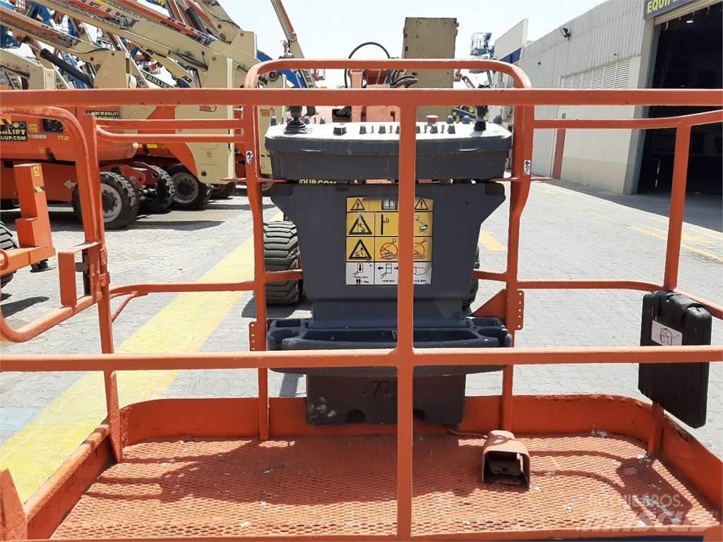 JLG 450AJ Leddede bomlifter
