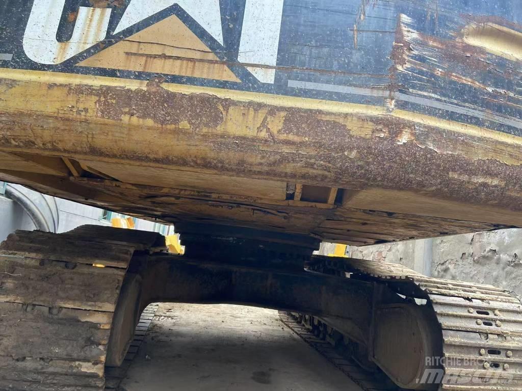 CAT 330 B L Beltegraver