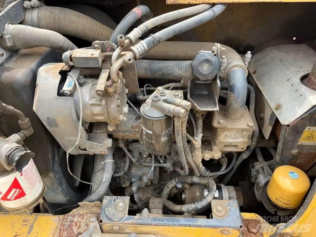 Komatsu PC70-8加长臂 Beltegraver