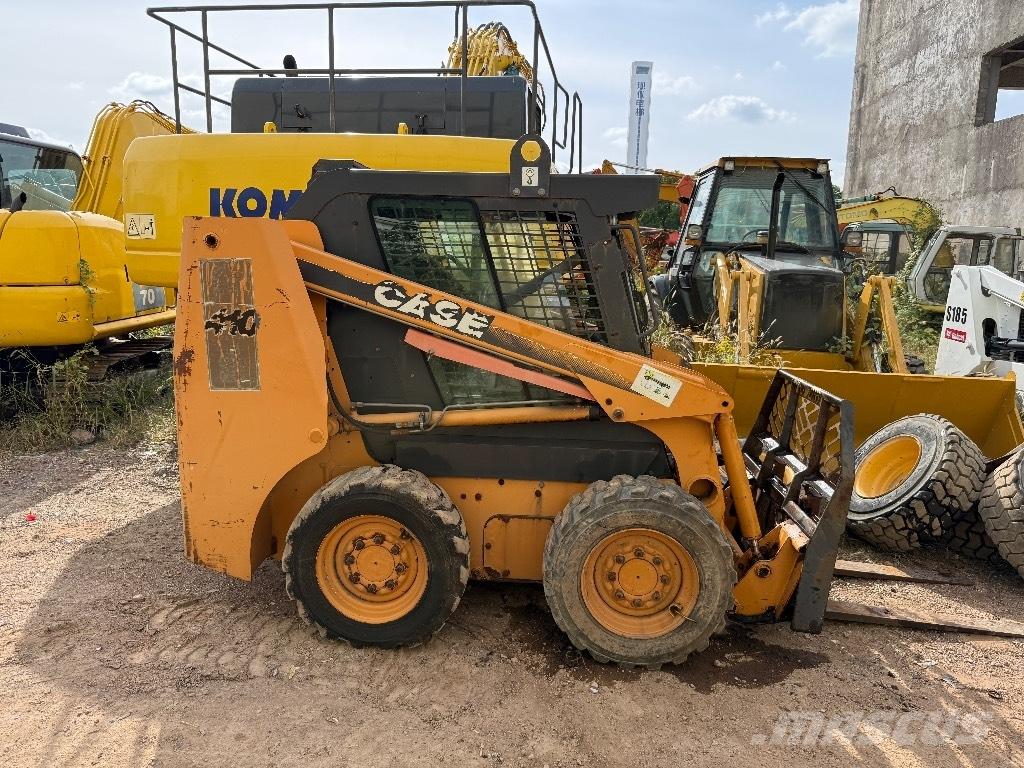 CASE 410 Kompaktlastere