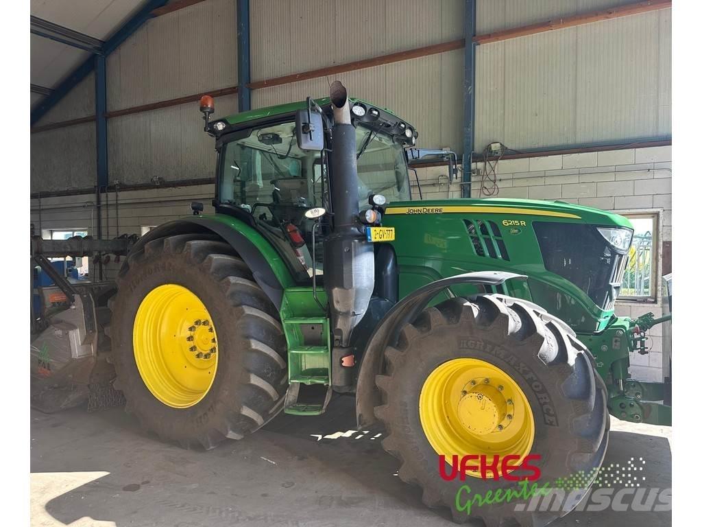 John Deere 6215 R Traktorer