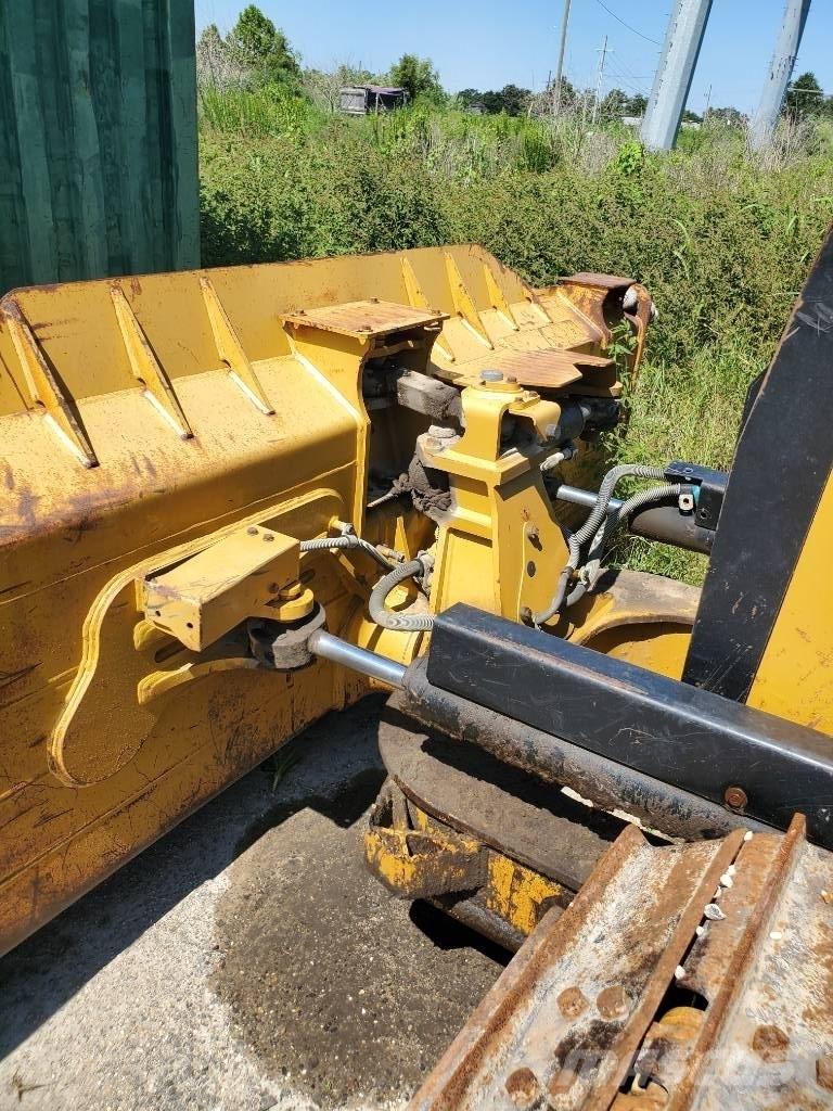 CAT D 6 K 2 LGP Dozere Beltegående