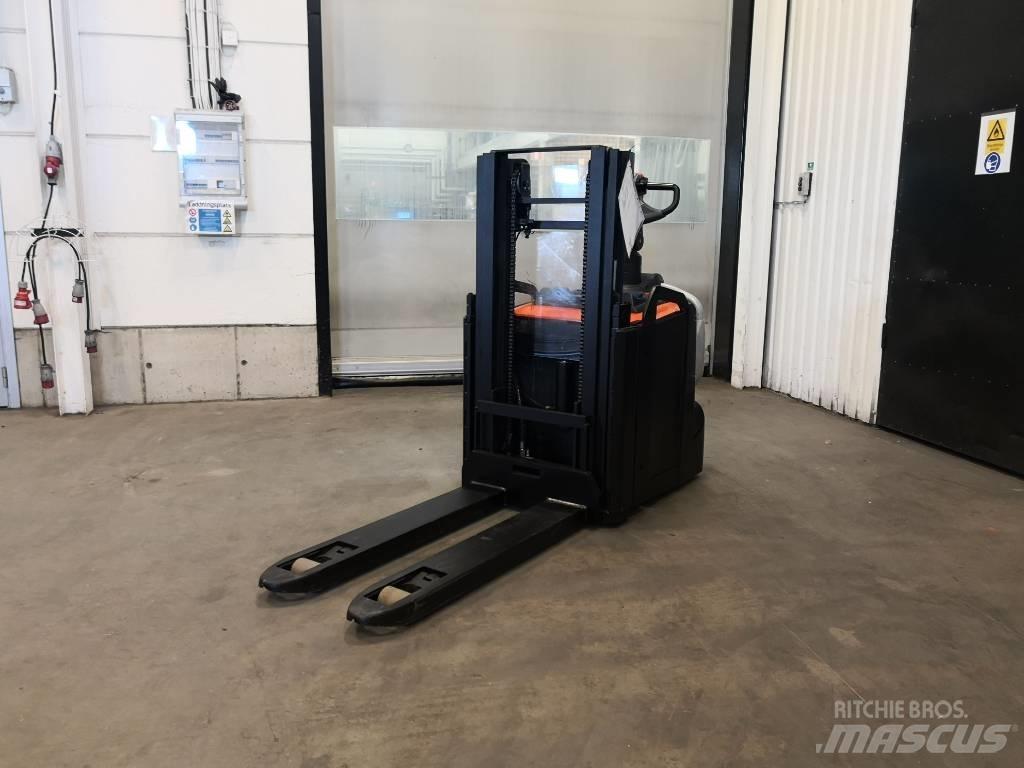 Toyota SPE200D Ledestablere