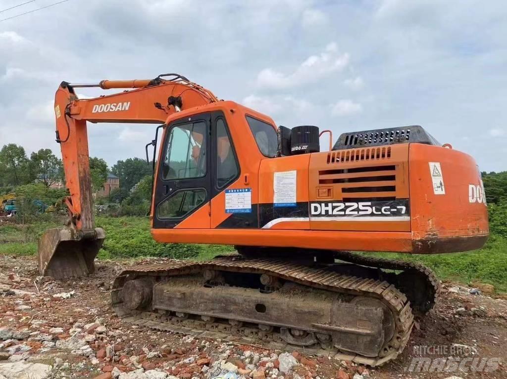 Doosan DH 225 LC-7 Beltegraver