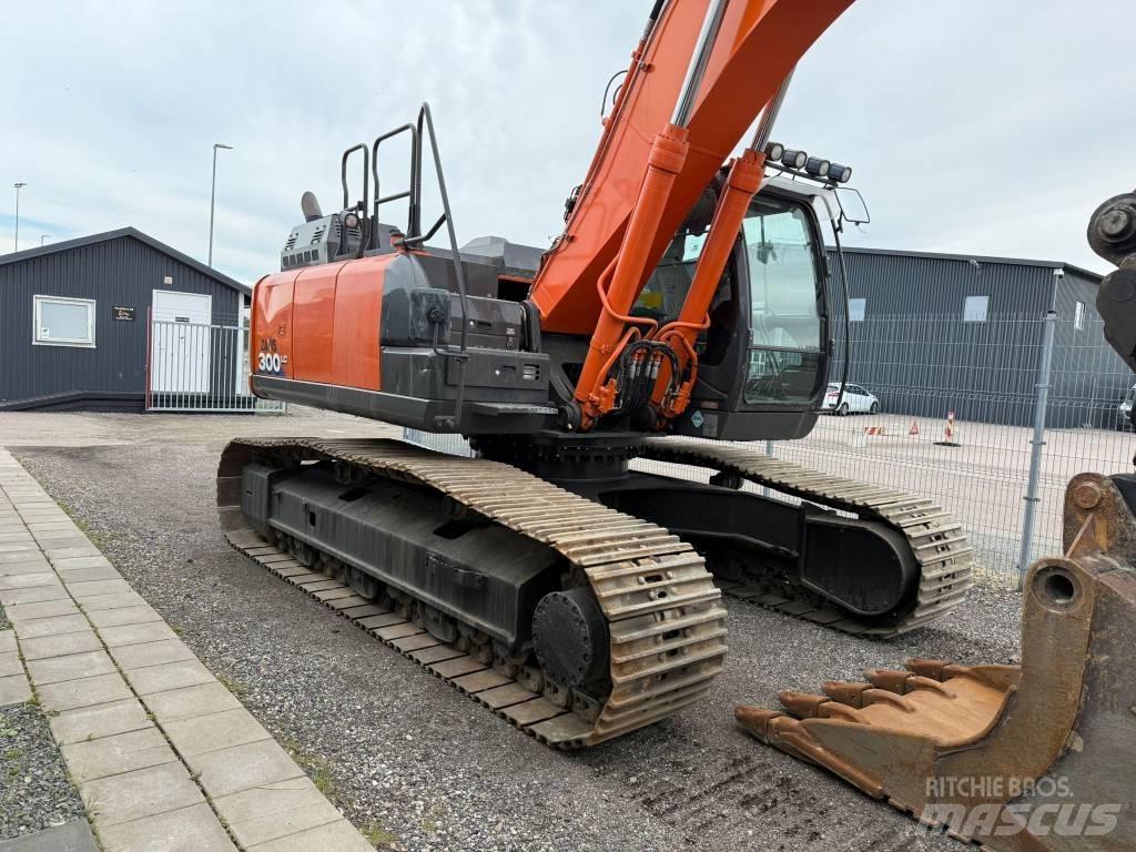 Hitachi ZX 300 LC-6 Beltegraver