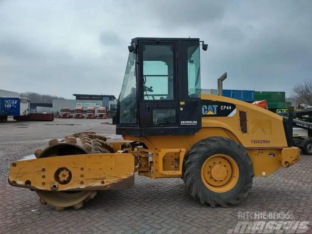 CAT CP 44 Valsetog