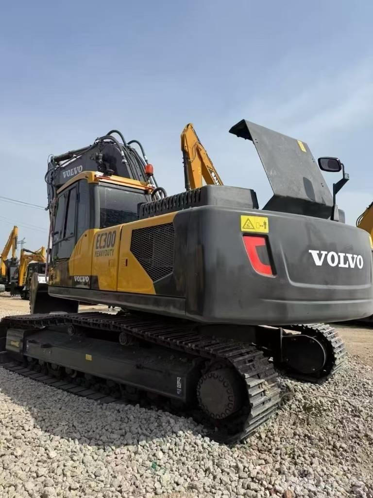 Volvo 300D Beltegraver