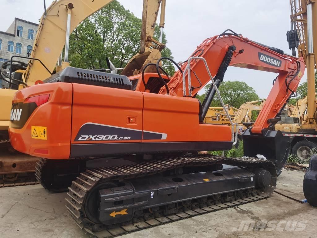 Doosan DX 300 LC Beltegraver