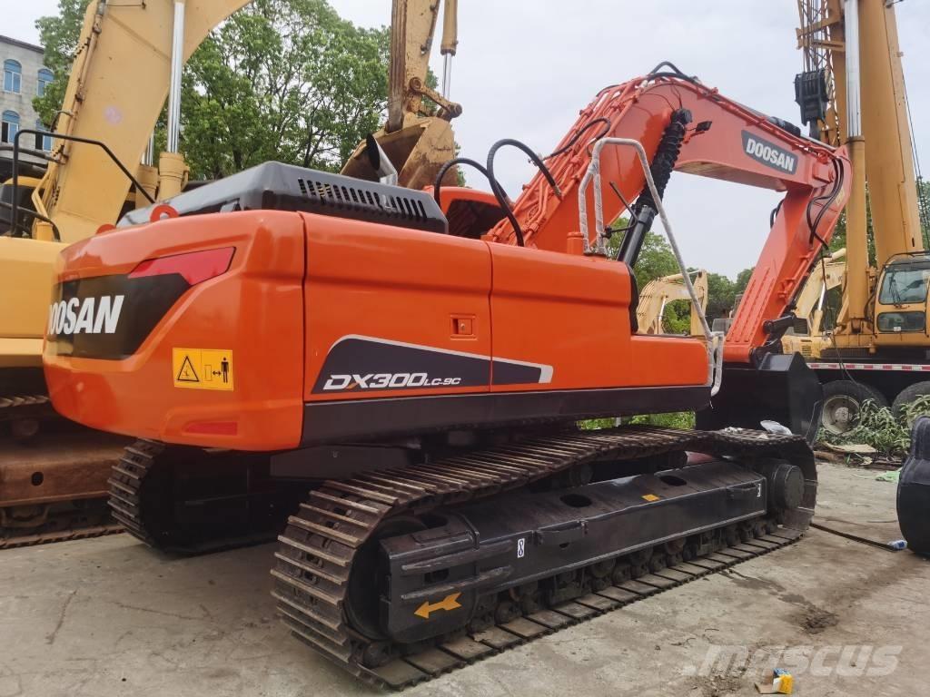 Doosan DX 300 LC Beltegraver
