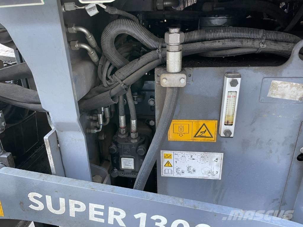 Vögele SUPER 1300-3I Asfaltutleggere