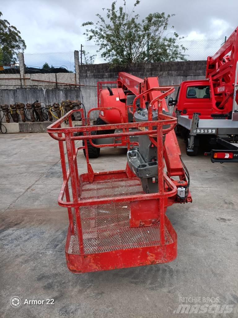 JLG 600 AJ Leddede bomlifter