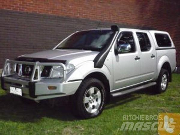 Nissan NAVARA ST-X Varebiler
