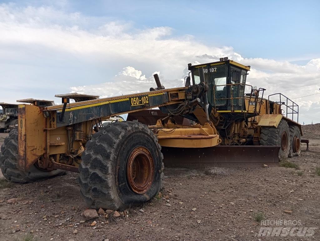CAT 24 M Veihøvler