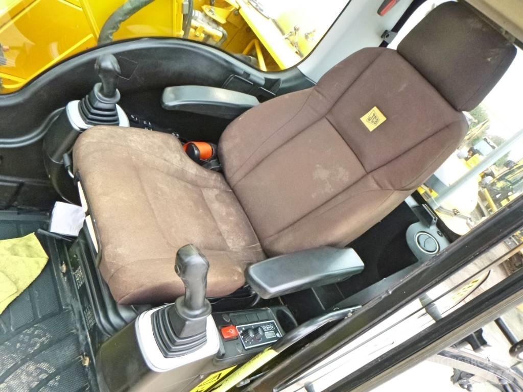 JCB JS 130 LC Beltegraver