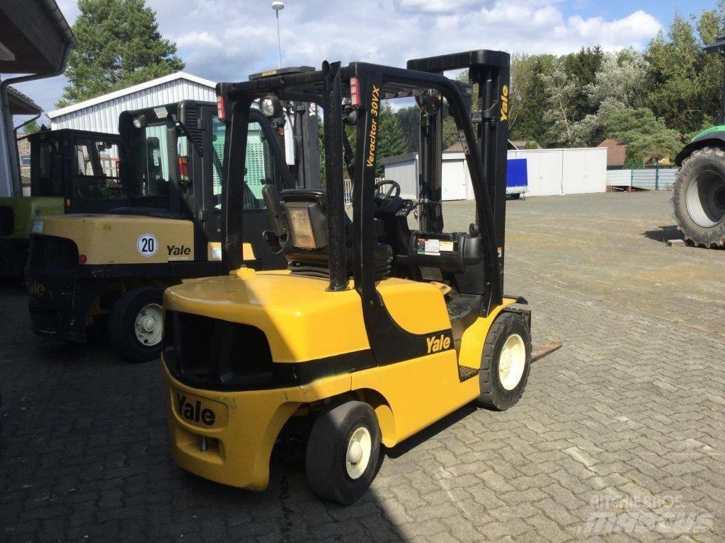 Yale GDP30VX Diesel Trucker