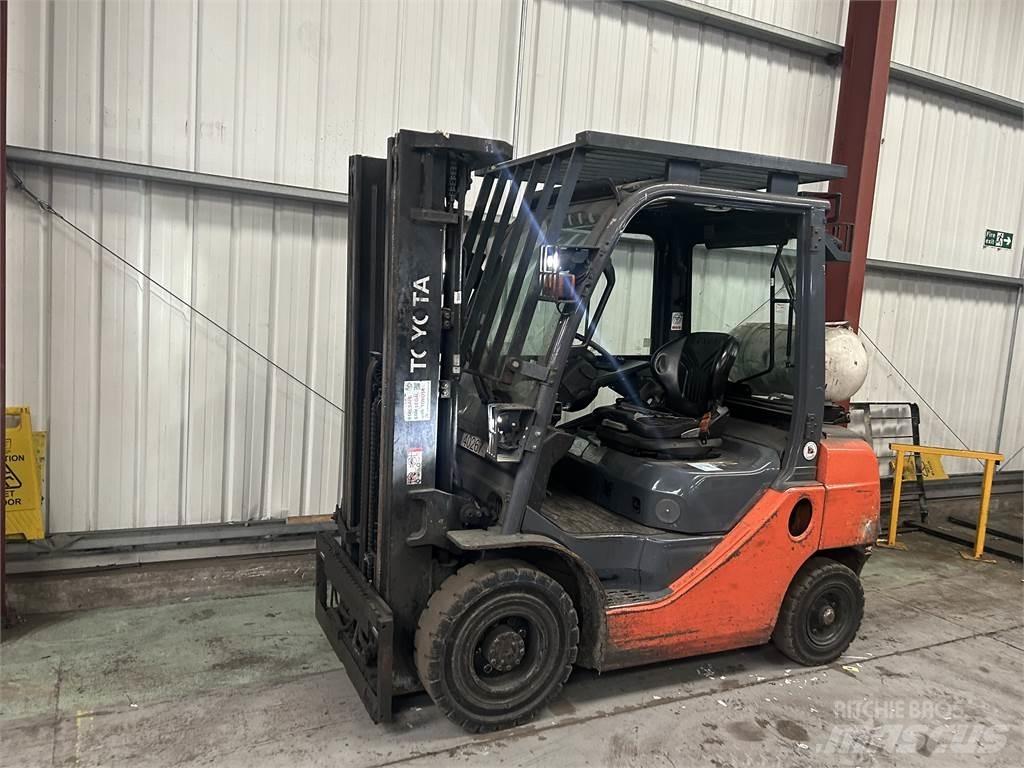 Toyota 02-8FGF25 Propan trucker