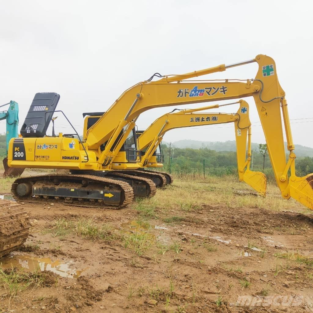 Komatsu PC200-8 Beltegraver