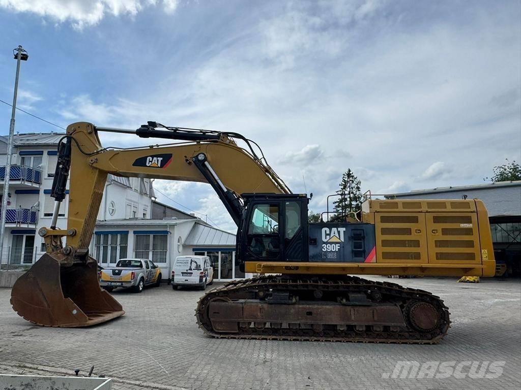 CAT 390 F L ME Beltegraver